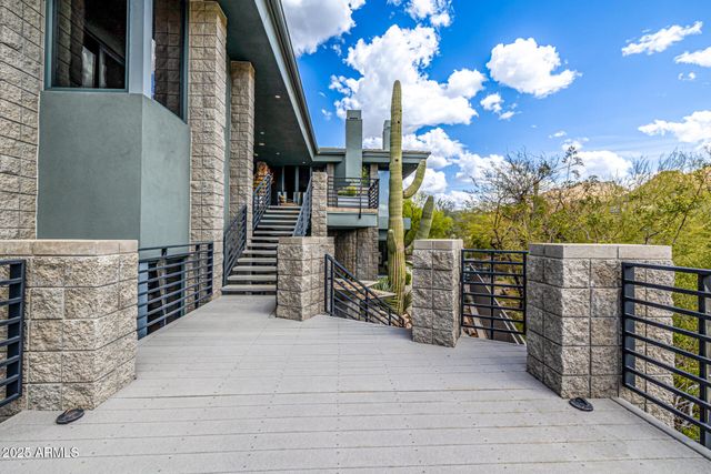 11935 E CASITAS DEL RIO Drive, Scottsdale, AZ 85255