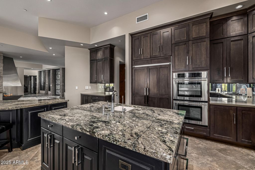 11935 E CASITAS DEL RIO Drive, Scottsdale, AZ 85255