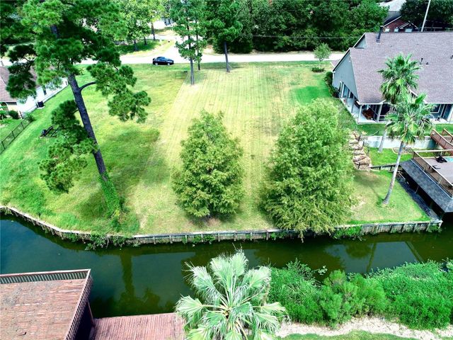 18222 & 18226 Steele Point Drive, Crosby, TX 77532