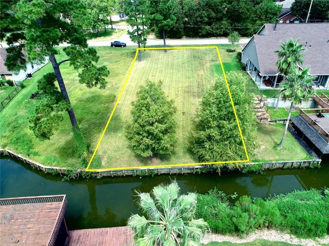 18222 & 18226 Steele Point Drive, Crosby, TX 77532