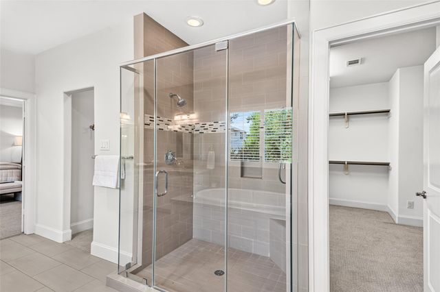 5216 Locust Street, Bellaire, TX 77401