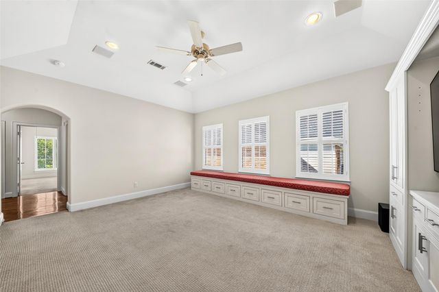 5216 Locust Street, Bellaire, TX 77401