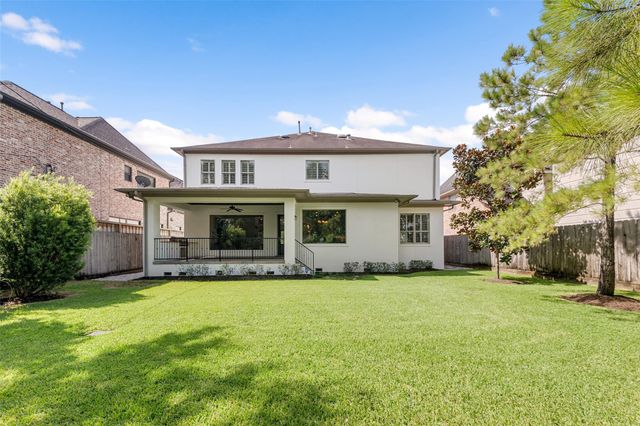 5216 Locust Street, Bellaire, TX 77401