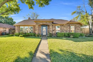 505 Kenya Street, Cedar Hill, TX 75104