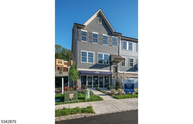 1 Gauer Ct 3, Denville Twp., NJ 07834