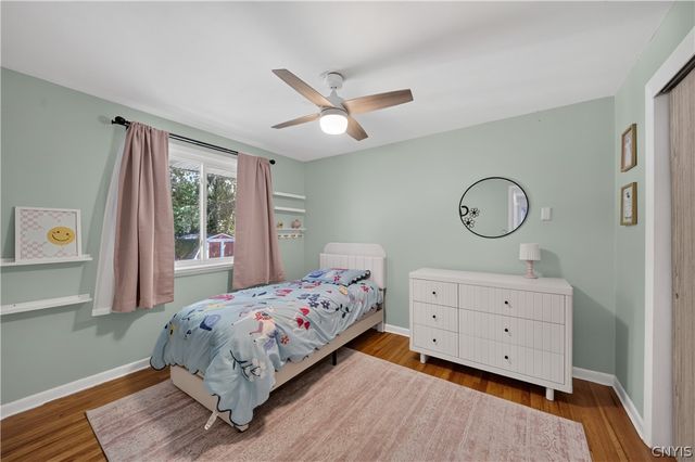 7422 Rosewood Cir, Cicero, NY 13212