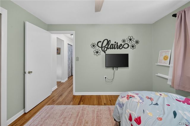 7422 Rosewood Cir, Cicero, NY 13212
