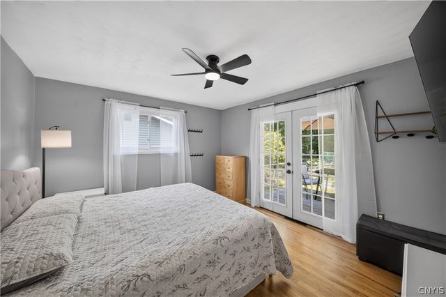 7422 Rosewood Cir, Cicero, NY 13212