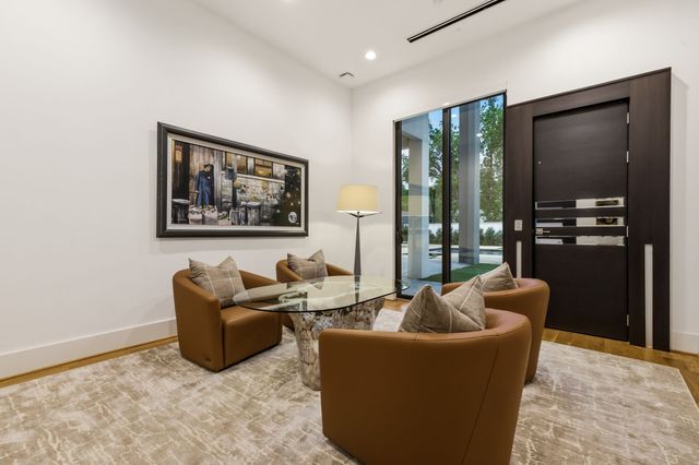 5959 Colhurst Street, Dallas, TX 75230