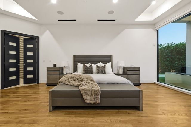 5959 Colhurst Street, Dallas, TX 75230