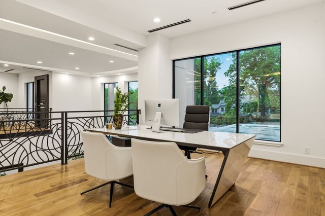 5959 Colhurst Street, Dallas, TX 75230