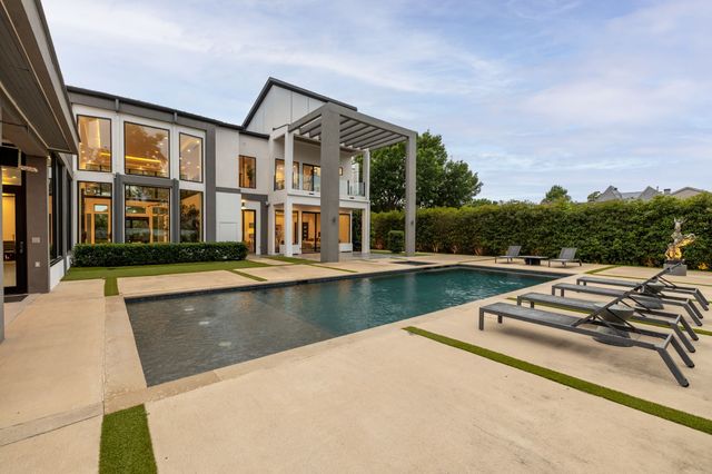5959 Colhurst Street, Dallas, TX 75230
