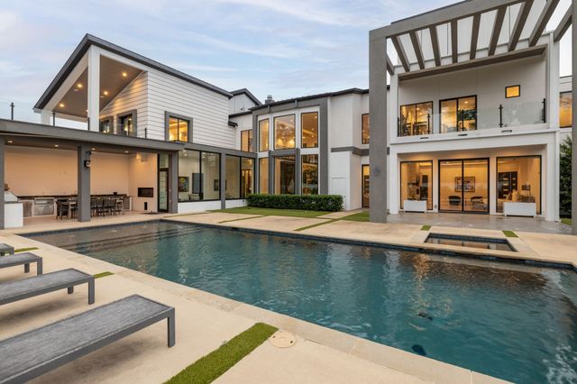 5959 Colhurst Street, Dallas, TX 75230