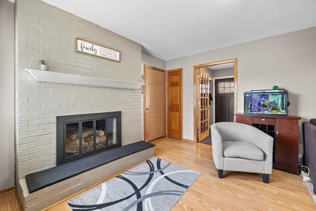 1621 Pine STREET, Grafton, WI 53024