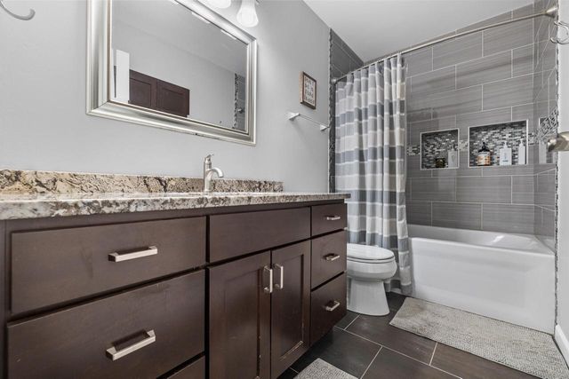 1621 Pine STREET, Grafton, WI 53024