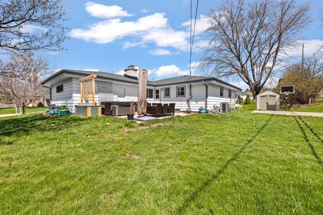1621 Pine STREET, Grafton, WI 53024