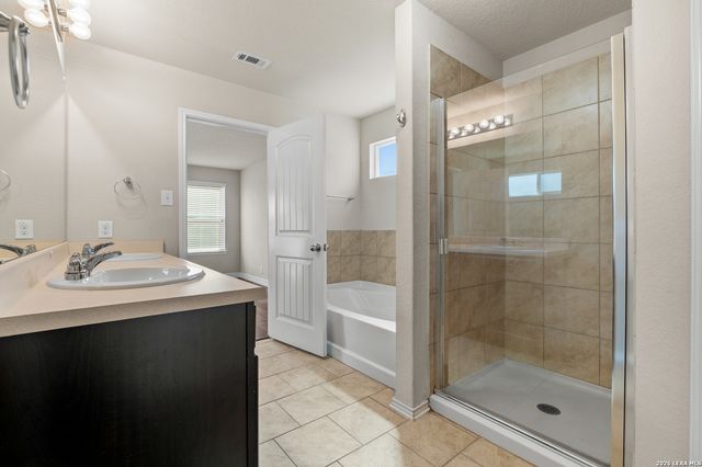 12382 Erstein Valley, Selma, TX 78154