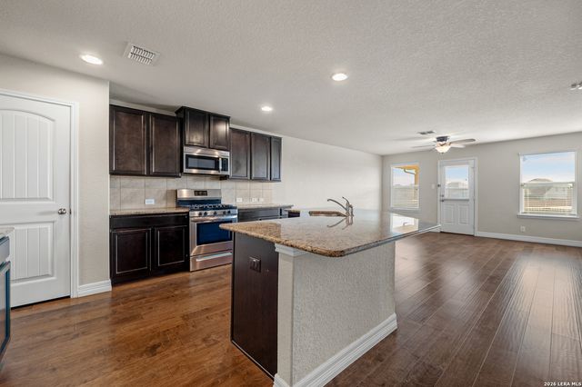 12382 Erstein Valley, Selma, TX 78154