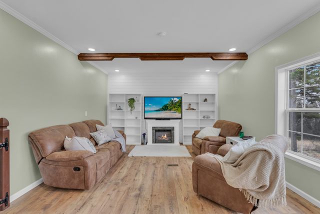 6985 McMinnville Hwy, Doyle, TN 38559