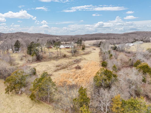 6985 McMinnville Hwy, Doyle, TN 38559