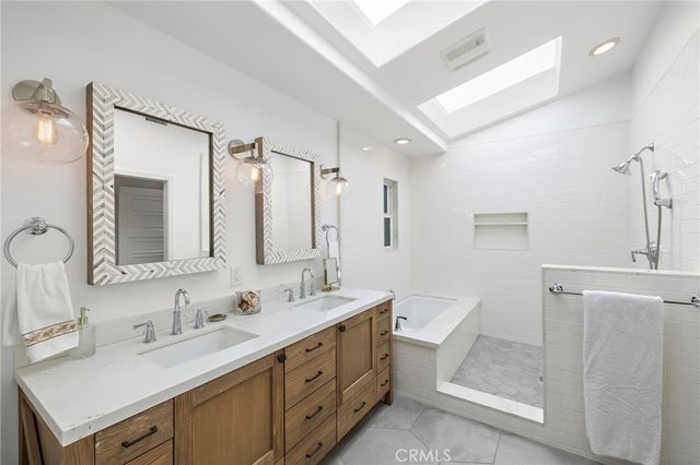 433 Seaward Road, Corona Del Mar, CA 92625