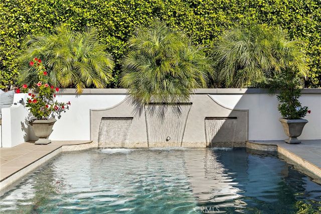 433 Seaward Road, Corona Del Mar, CA 92625