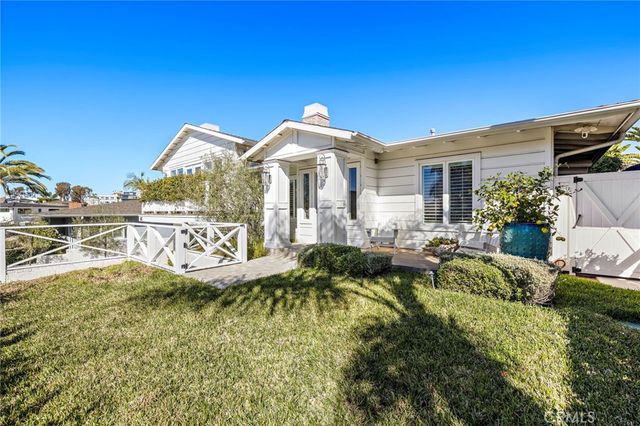 433 Seaward Road, Corona Del Mar, CA 92625