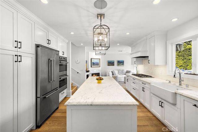 433 Seaward Road, Corona Del Mar, CA 92625