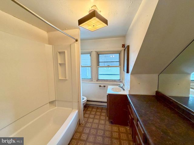620 N STUART ST, Baltimore, MD 21221