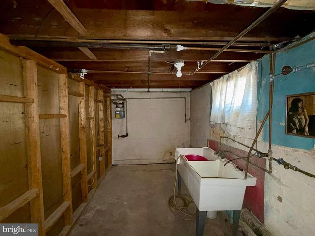 620 N STUART ST, Baltimore, MD 21221
