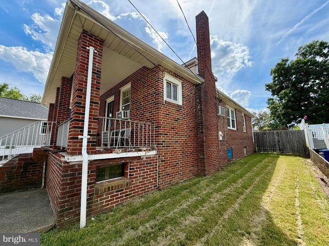 620 N STUART ST, Baltimore, MD 21221