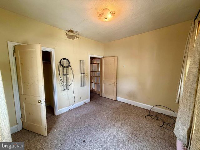 620 N STUART ST, Baltimore, MD 21221