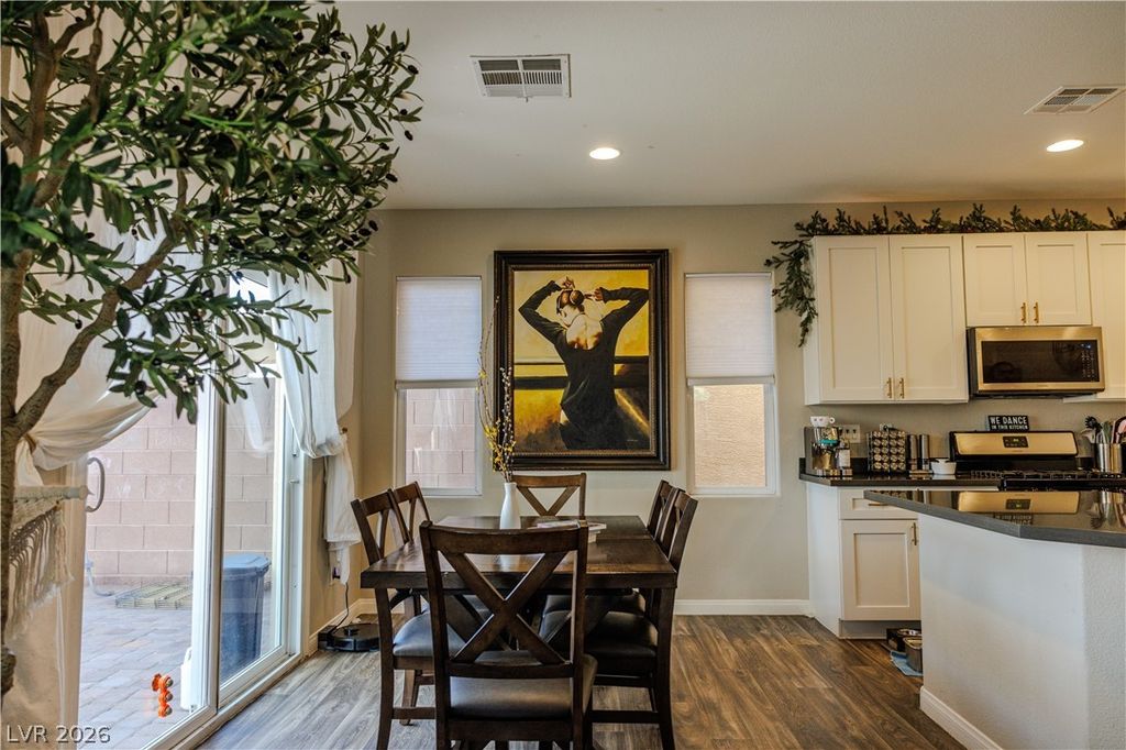 6204 Burrell Court, Las Vegas, NV 89148 — photo 5