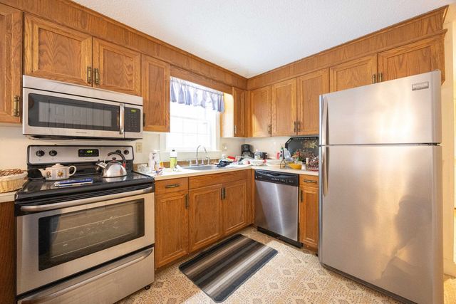 232 Winding Pond Road, Londonderry, NH 03053