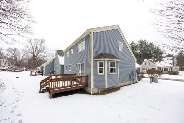 232 Winding Pond Road, Londonderry, NH 03053