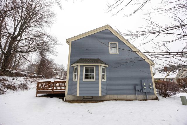 232 Winding Pond Road, Londonderry, NH 03053