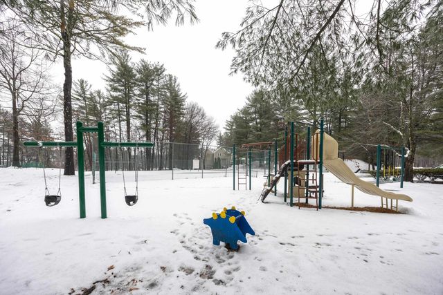 232 Winding Pond Road, Londonderry, NH 03053