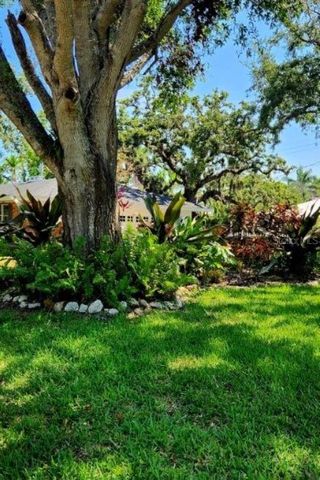 219 24TH STREET W, Bradenton, FL 34205