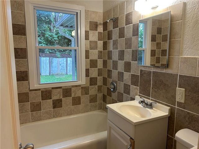 2232 S 13th Terrace, Kansas City, KS 66103