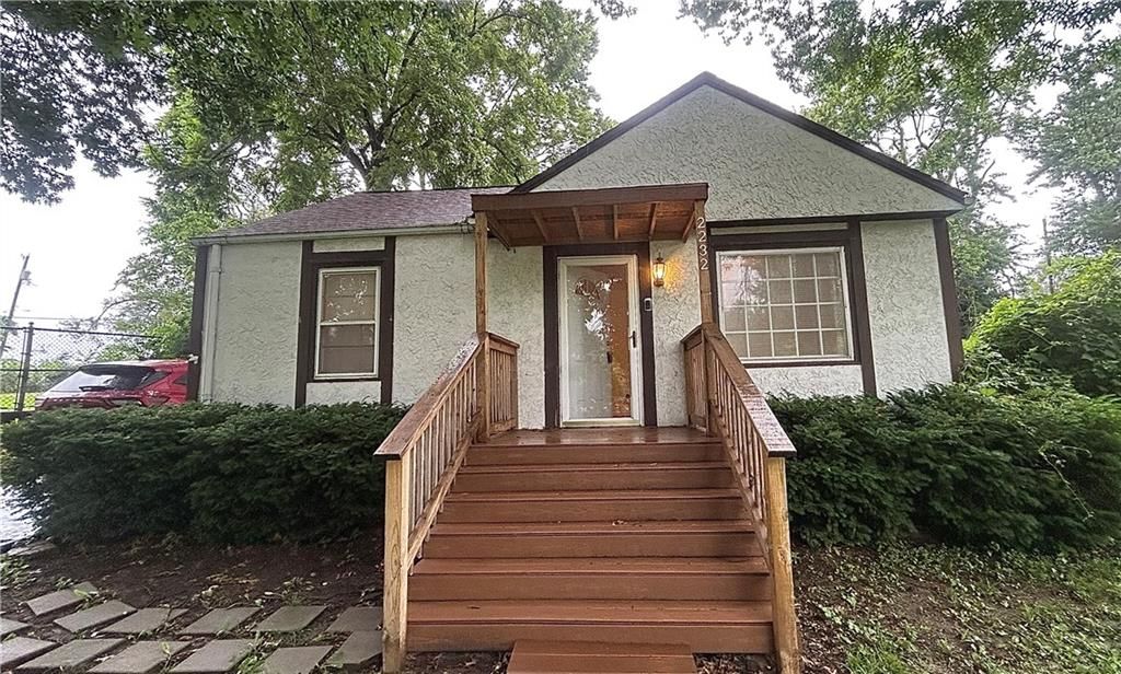 2232 S 13th Terrace, Kansas City, KS 66103