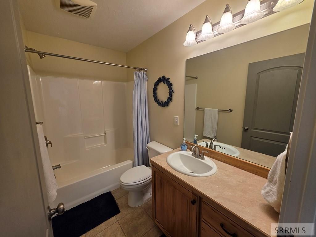 Image 25 of property listing at 774 Griffin Street, Rexburg, ID 83440