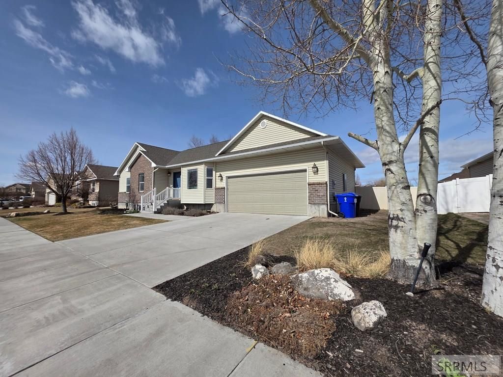 Image 3 of property listing at 774 Griffin Street, Rexburg, ID 83440