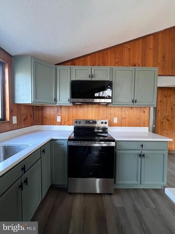 23 CHIEF CORNSTALK TRL, Hedgesville, WV 25427