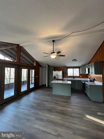 23 CHIEF CORNSTALK TRL, Hedgesville, WV 25427