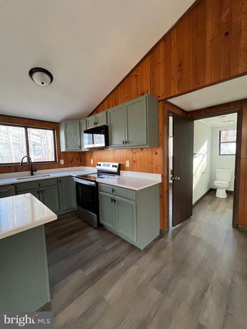 23 CHIEF CORNSTALK TRL, Hedgesville, WV 25427