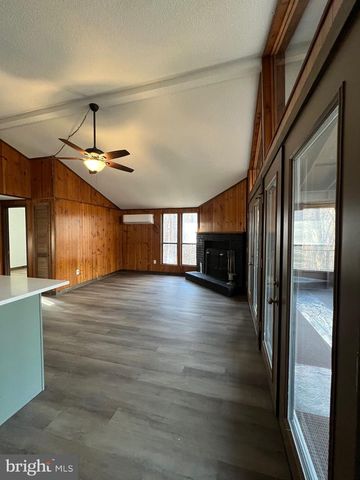 23 CHIEF CORNSTALK TRL, Hedgesville, WV 25427