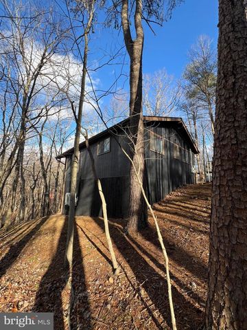 23 CHIEF CORNSTALK TRL, Hedgesville, WV 25427