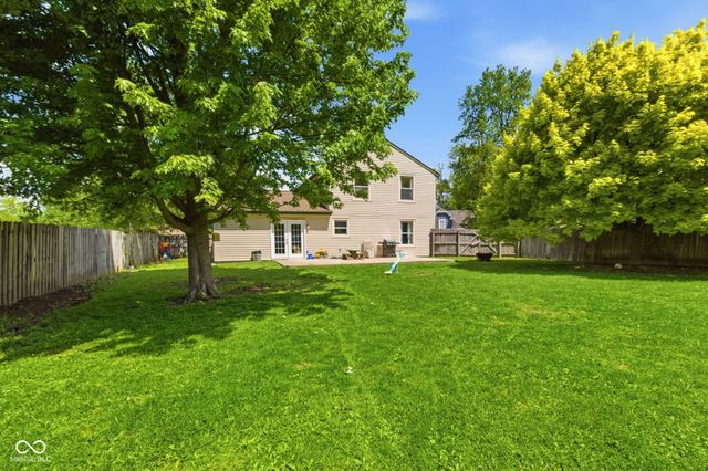 7830 Oakshot Lane, Indianapolis, IN 46268