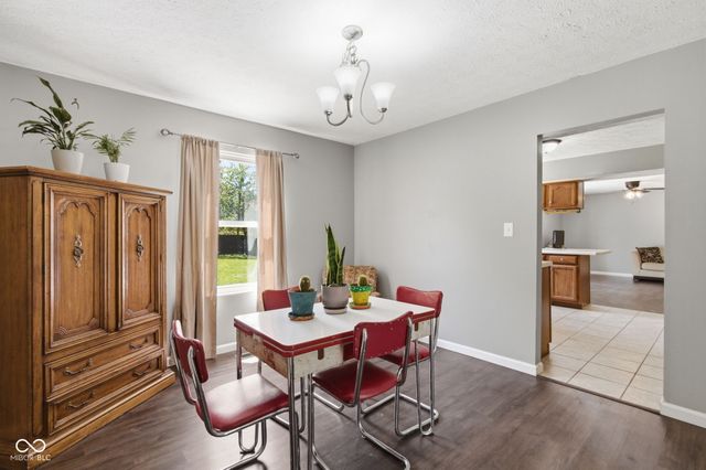7830 Oakshot Lane, Indianapolis, IN 46268