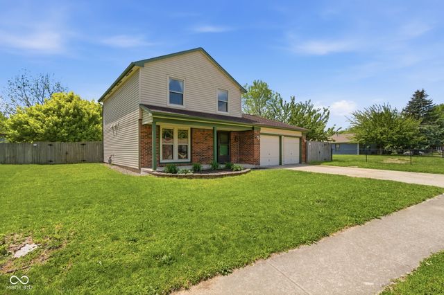 7830 Oakshot Lane, Indianapolis, IN 46268